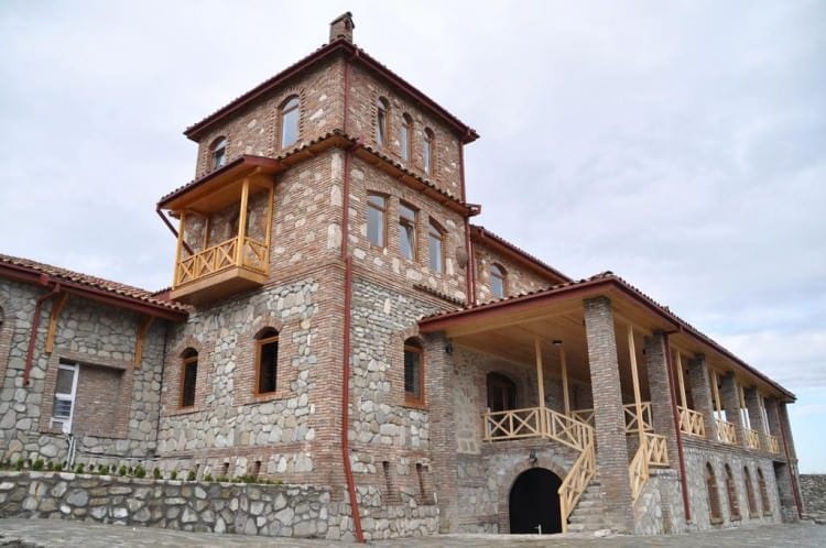 Schuchmann-Wines-Chateau-e1432227776167 Телави - красивый город Грузии вблизи Алазанской долины