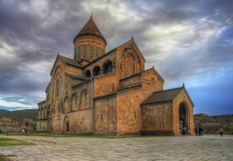 Svetitskhoveli_Cathedral_Mtskheta_Georgia_P._Liparteliani-e1432223594199 Религия Грузии