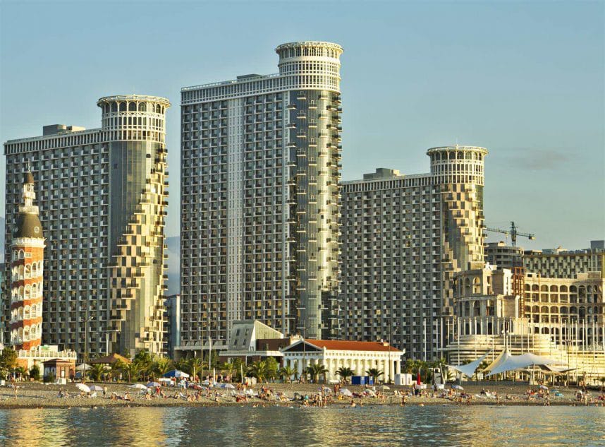 Apartamenty na beregu morya v Batumi Orbi Sea Towers