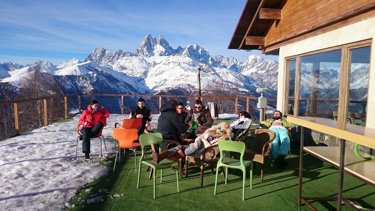 panoramnoe-kafe-ZurulD-iloveimg-compressed-1200x675 ТОП 100 достопримечательностей Грузии Новый Год в Сванетии