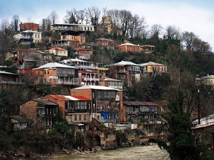 Кутаиси - спокойный и уютный город на западе Грузии