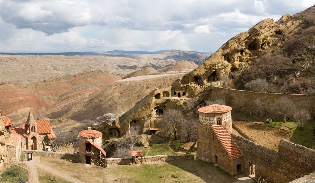 Святыни: монастырь Давид-Гареджи и Марткопский монастырь