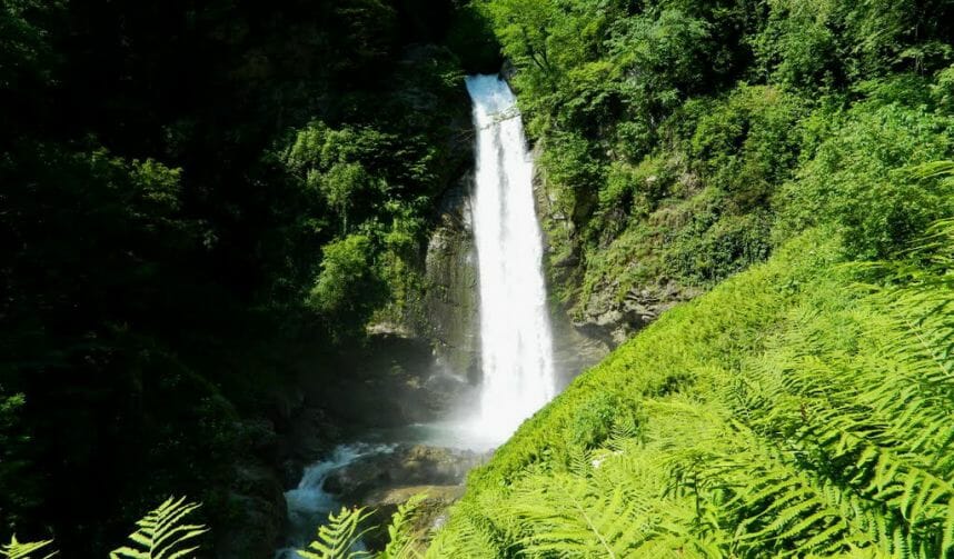 Гургенианский водопад