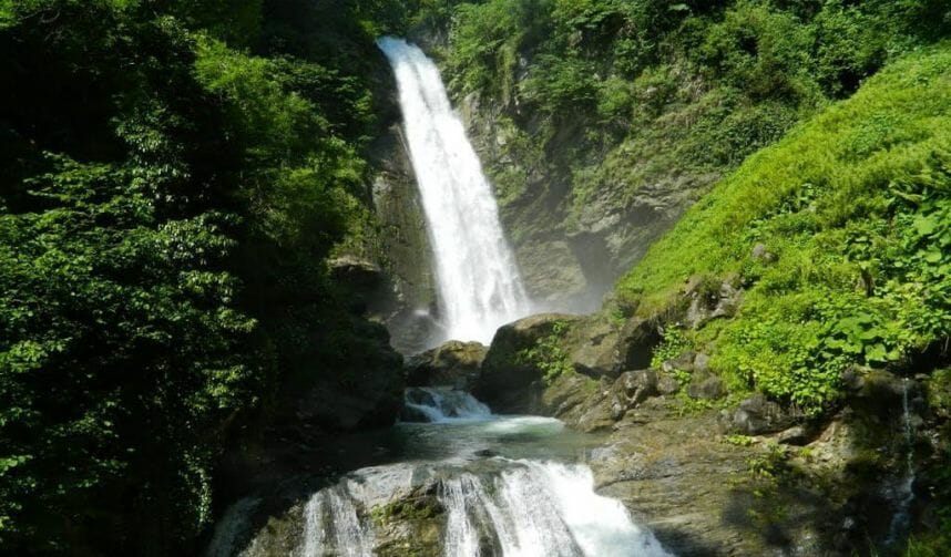 Гургенианский водопад – особая достопримечательность Лагодехского заповедника в Грузии