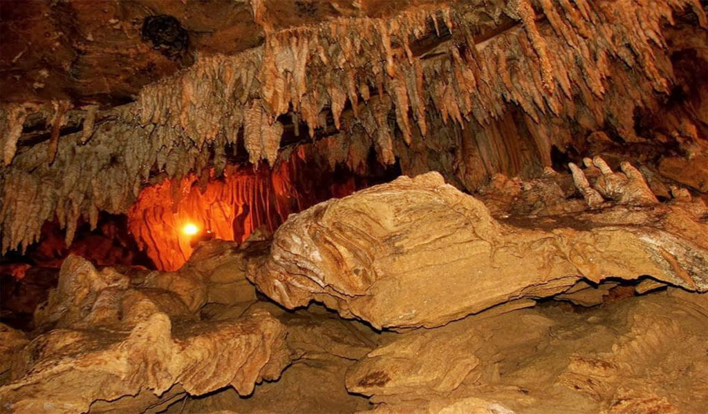 Пещера Крубера-Воронья – самая глубокая в мире пещера
