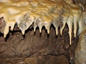 Пещера Мчишта – карстовый источник Кавказа