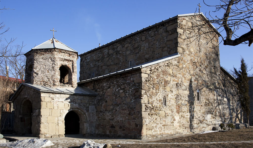 Храм Зедазени - древний православный монастырь вблизи города Мцхеты