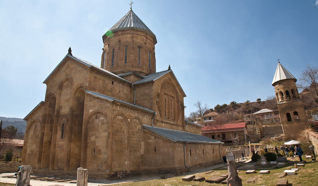 Храм святой нины в грузии фото