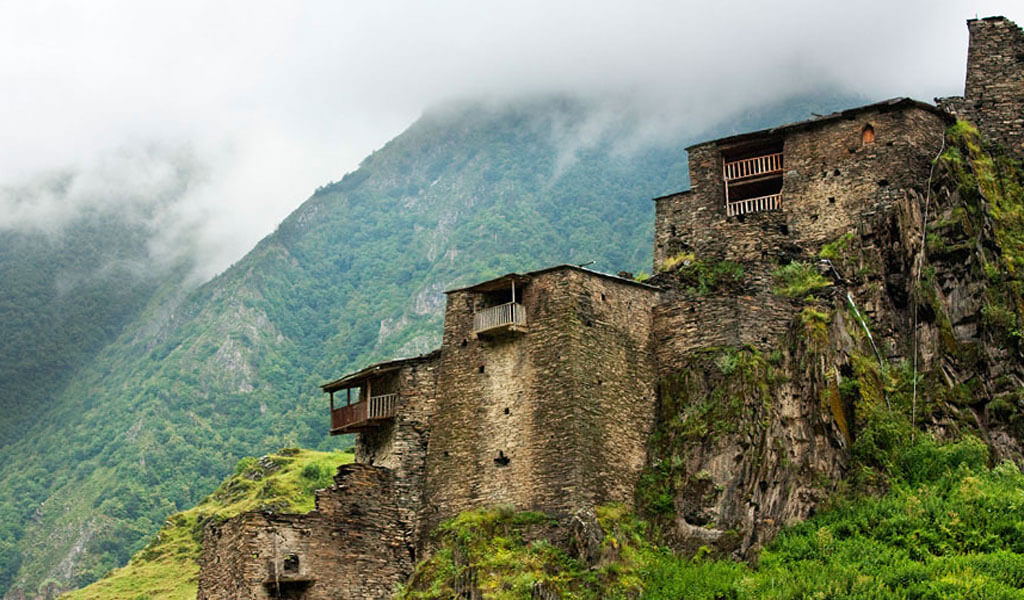 Путешествие в высокогорное село-крепость Шатили