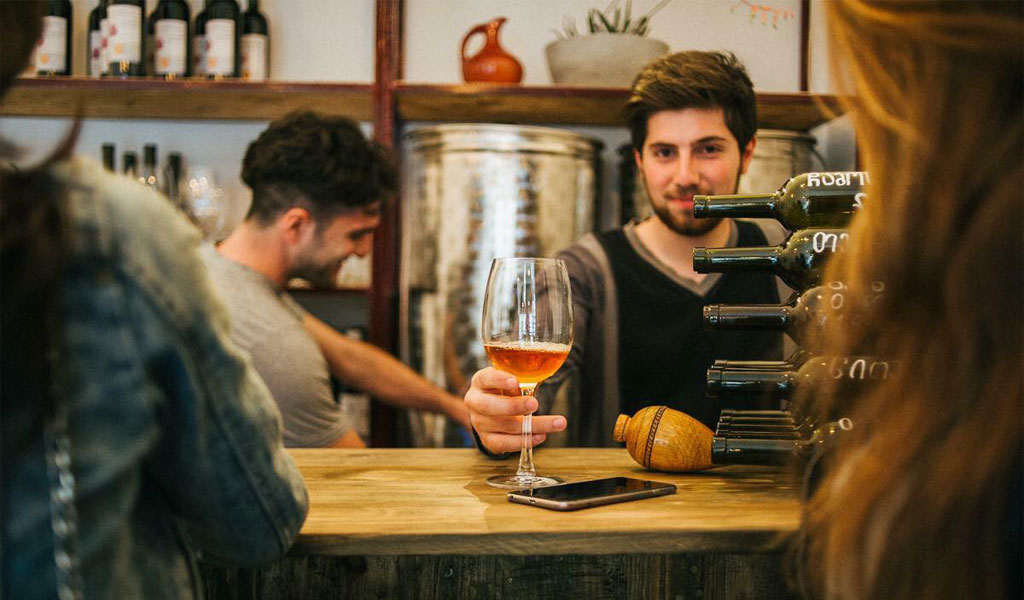 Wine Room Batumi - винный бар и магазин от знаменитого винодела