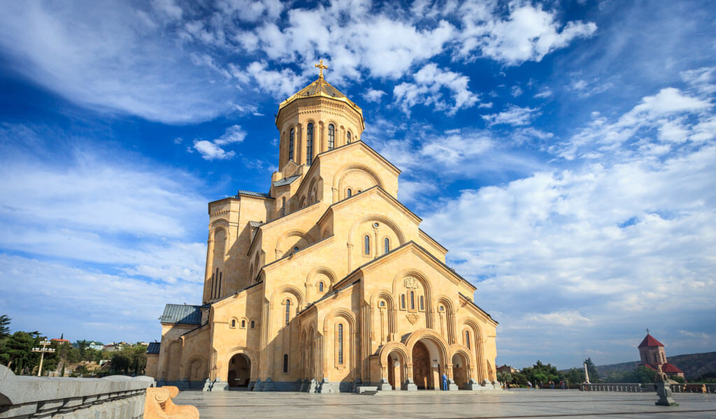 Цминда Самеба Грузия район Казбека