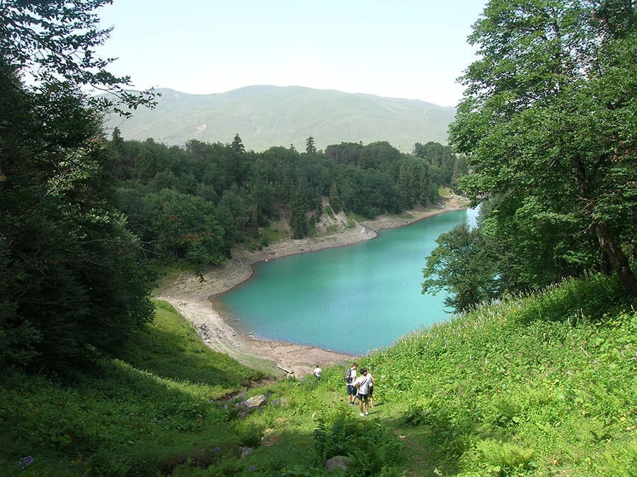 Озеро кварели грузия фото