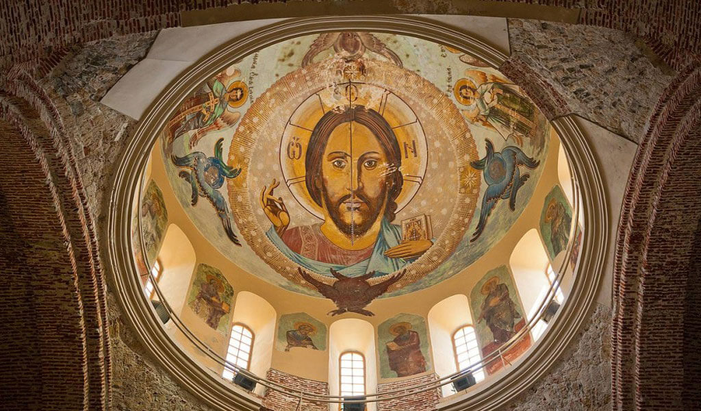 Патриарший собор в Пицунде – визитная карточка православной Абхазии