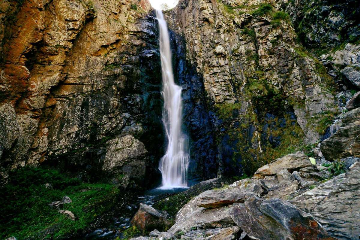 Топ 5 самых красивых водопадов Грузии