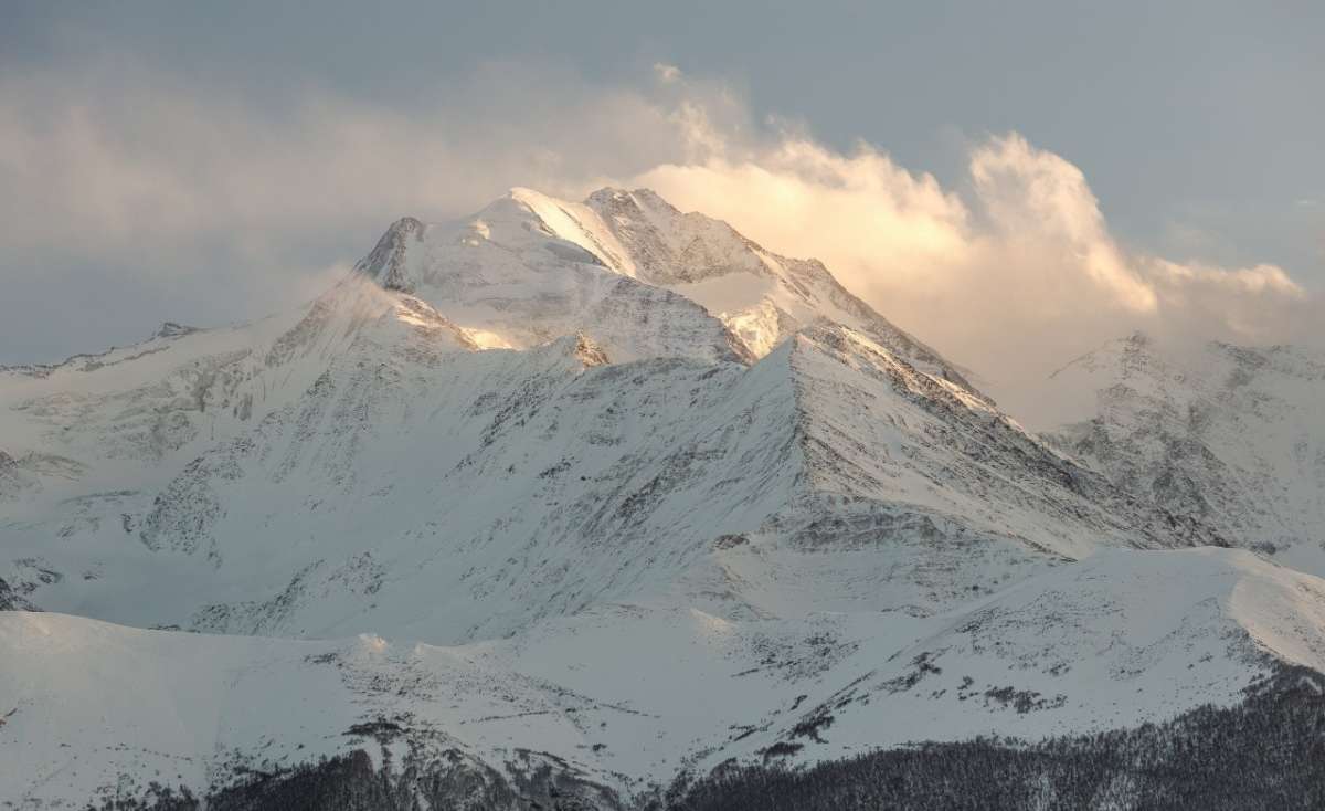 Топ 7 самых высоких и известных горных вершин Грузии