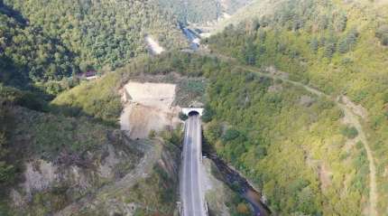 На Рикотском перевале активно строят мосты и тоннели. ФОТО